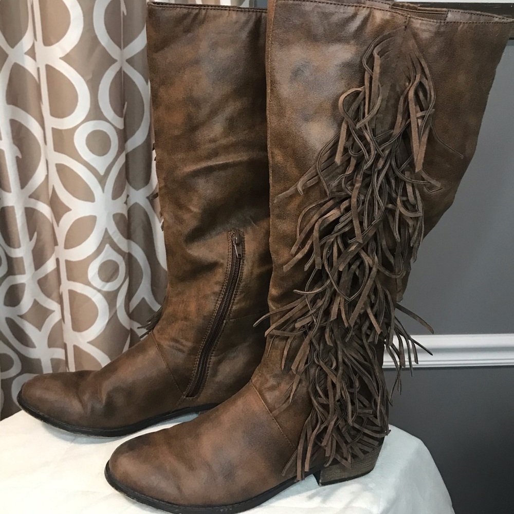 Rampage Brown fringe boots